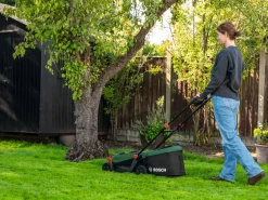 Bosch Rotak 18V-32 batteridrevet gressklipper 4,0 Ah